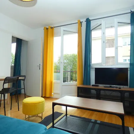 Apartment 86-88 Duguay Trouin - Centre Ville - Au Calme - Balcon - Lumineux