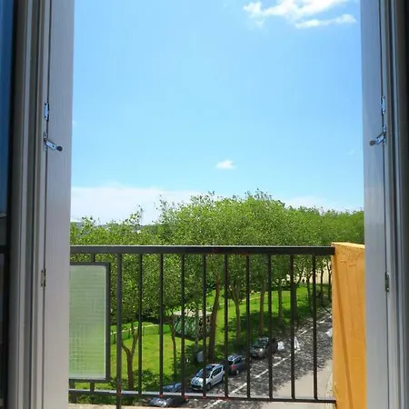 86-88 Duguay Trouin - Centre Ville - Au Calme - Balcon - Lumineux Apartment Lorient